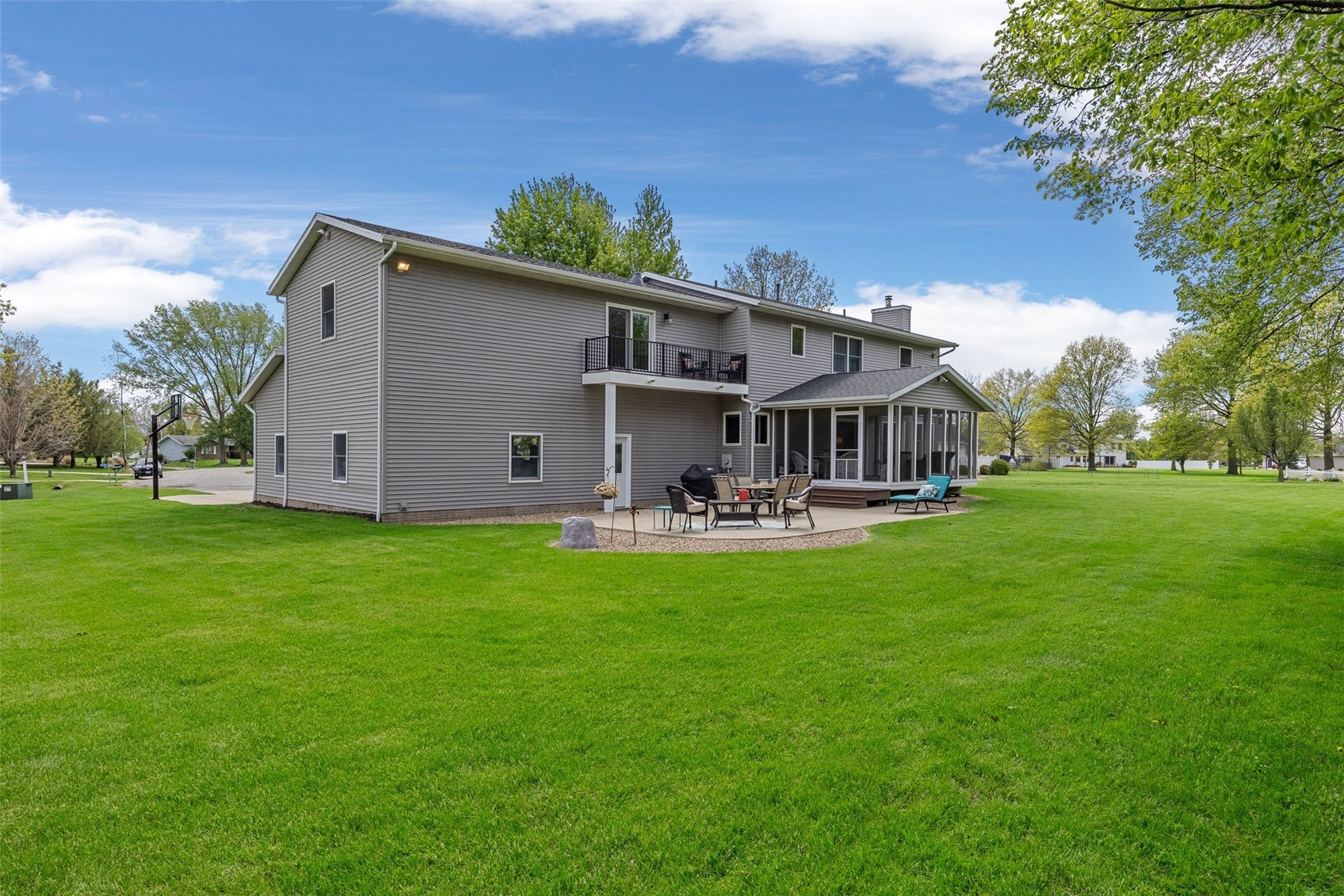 8506 Federalist Road Marion IA 52302