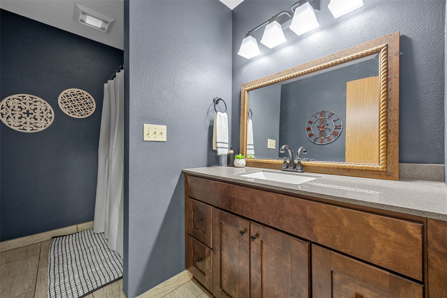 8506 Federalist Road Marion IA 52302