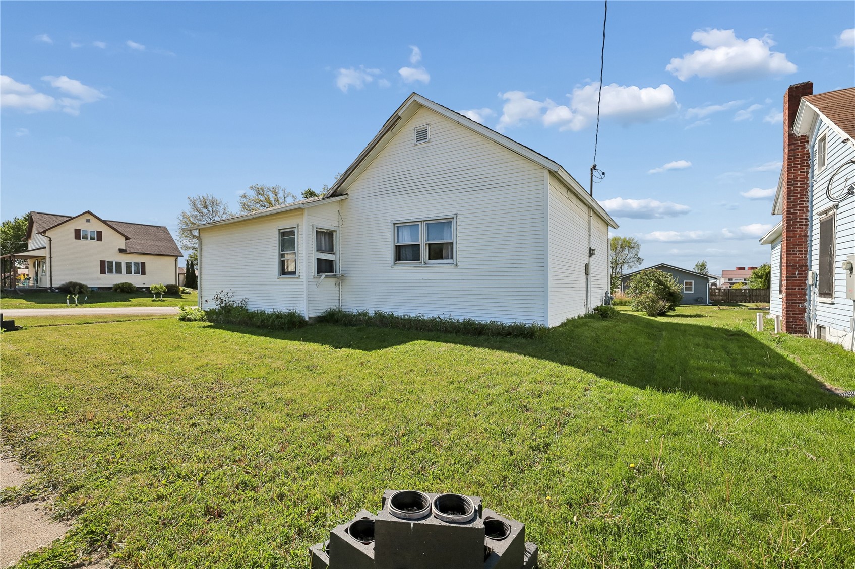 202 2nd Avenue Van Horne IA 52346