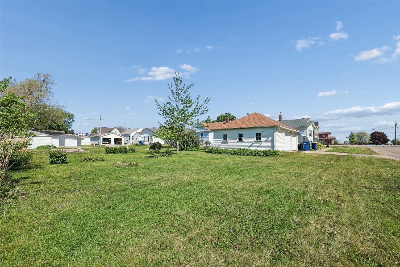 202 2nd Avenue Van Horne IA 52346