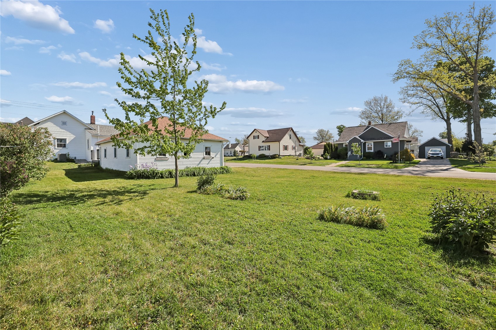 202 2nd Avenue Van Horne IA 52346