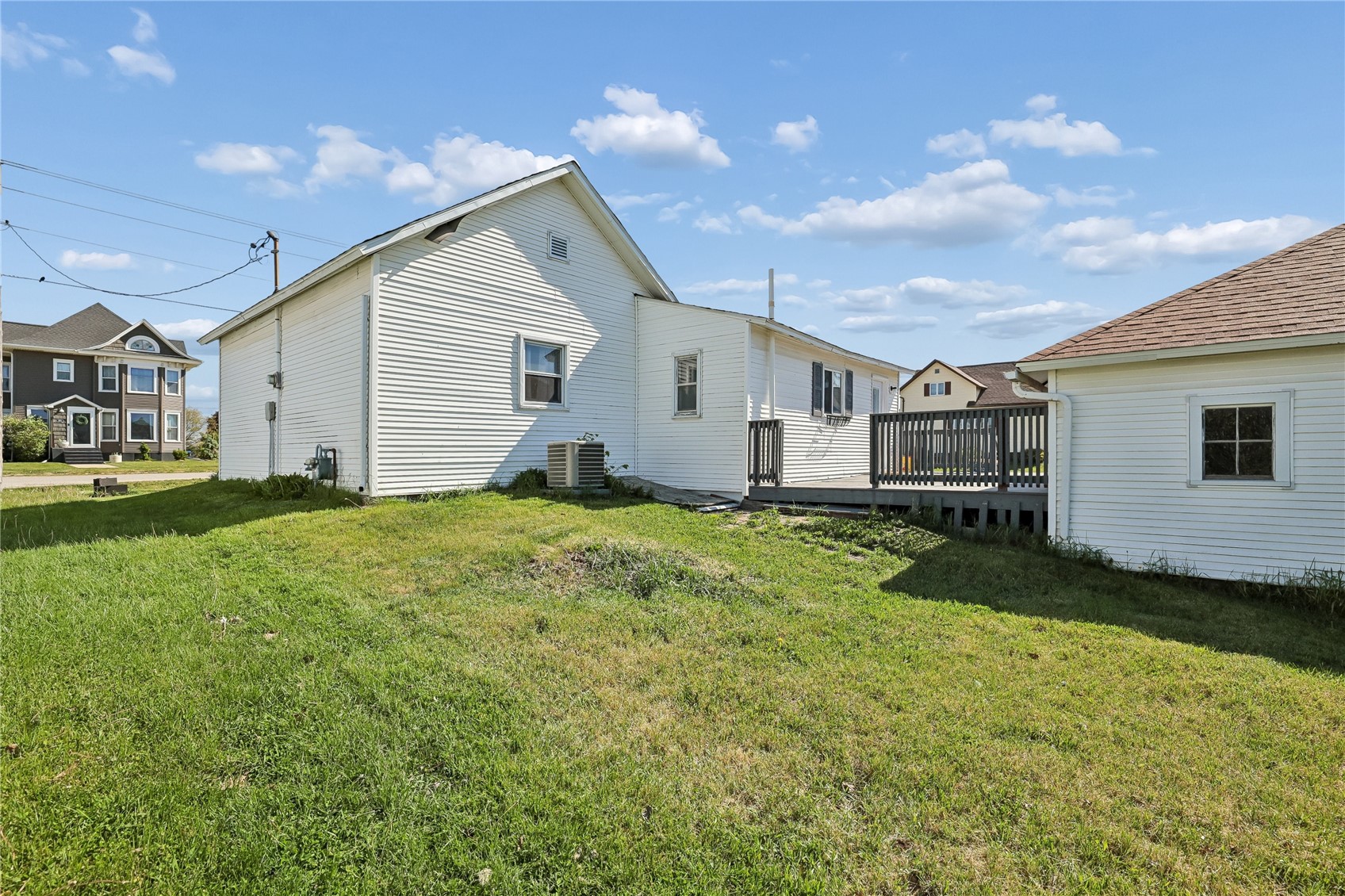202 2nd Avenue Van Horne IA 52346