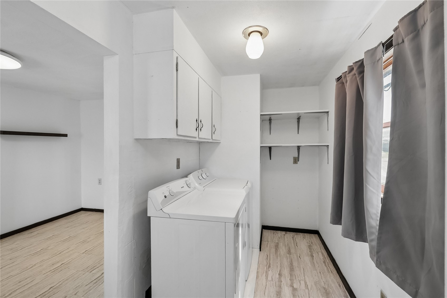 202 2nd Avenue Van Horne IA 52346