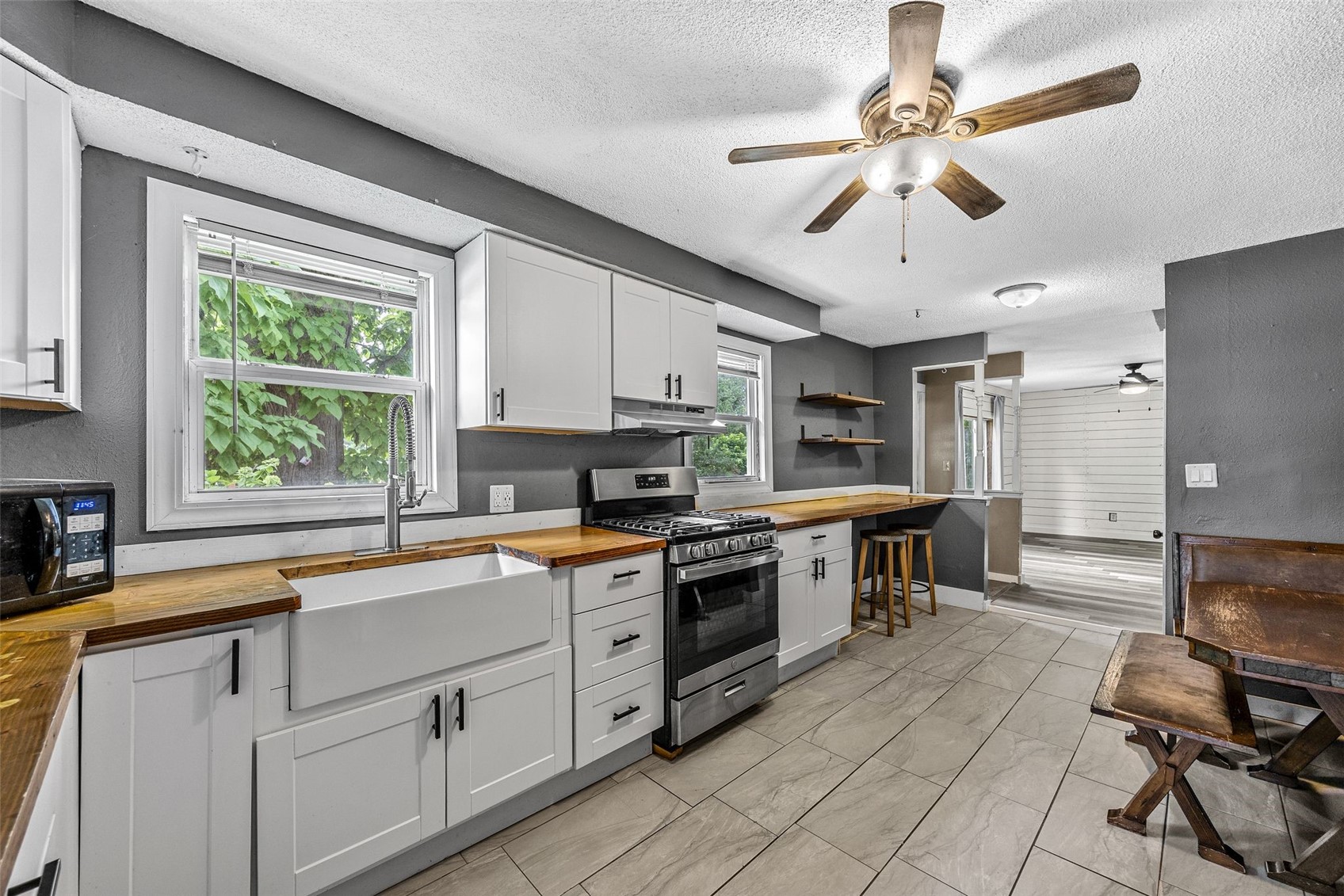 6524 Parkview Avenue Cedar Rapids IA 52403