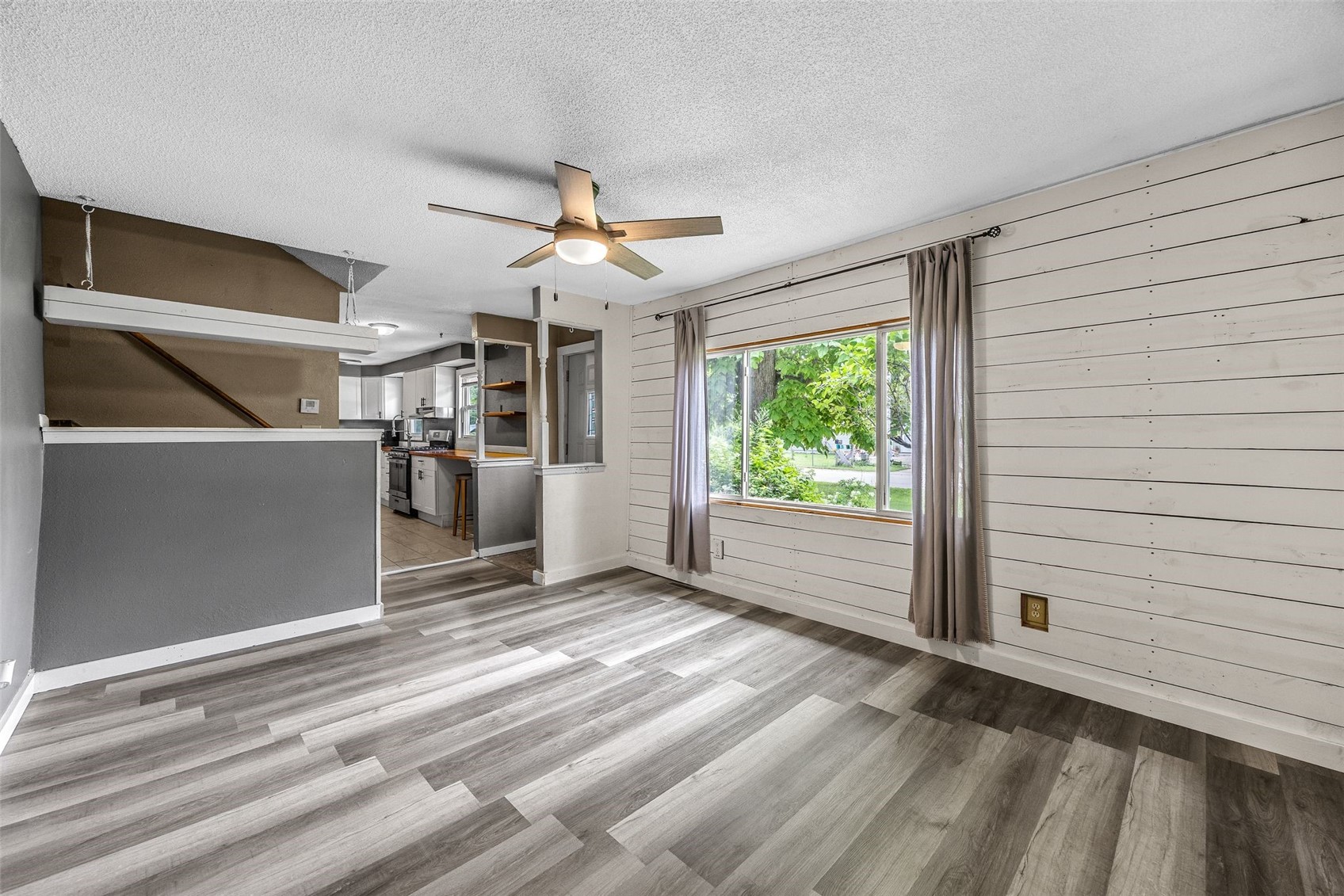 6524 Parkview Avenue Cedar Rapids IA 52403