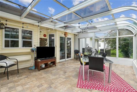 402 Windsor Drive Solon IA 52333