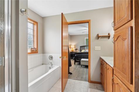 402 Windsor Drive Solon IA 52333