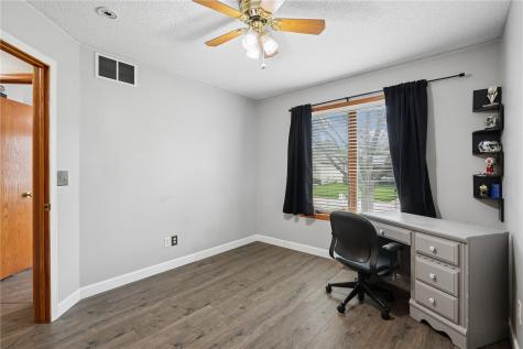 402 Windsor Drive Solon IA 52333