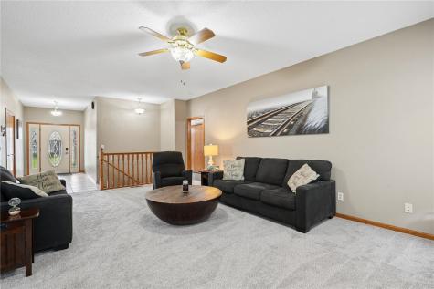 402 Windsor Drive Solon IA 52333