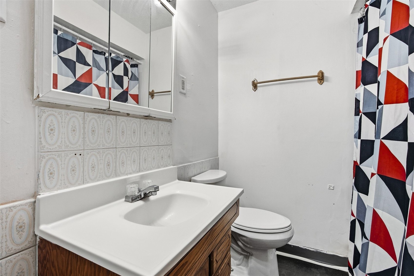 202 6th Avenue Hiawatha IA 52233