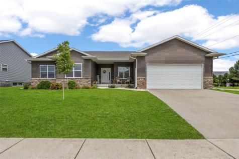 1698 Bridge Creek Court Marion IA 52302