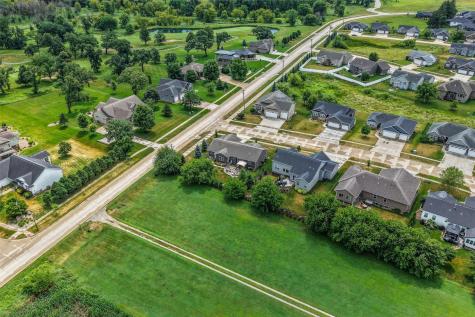 1698 Bridge Creek Court Marion IA 52302