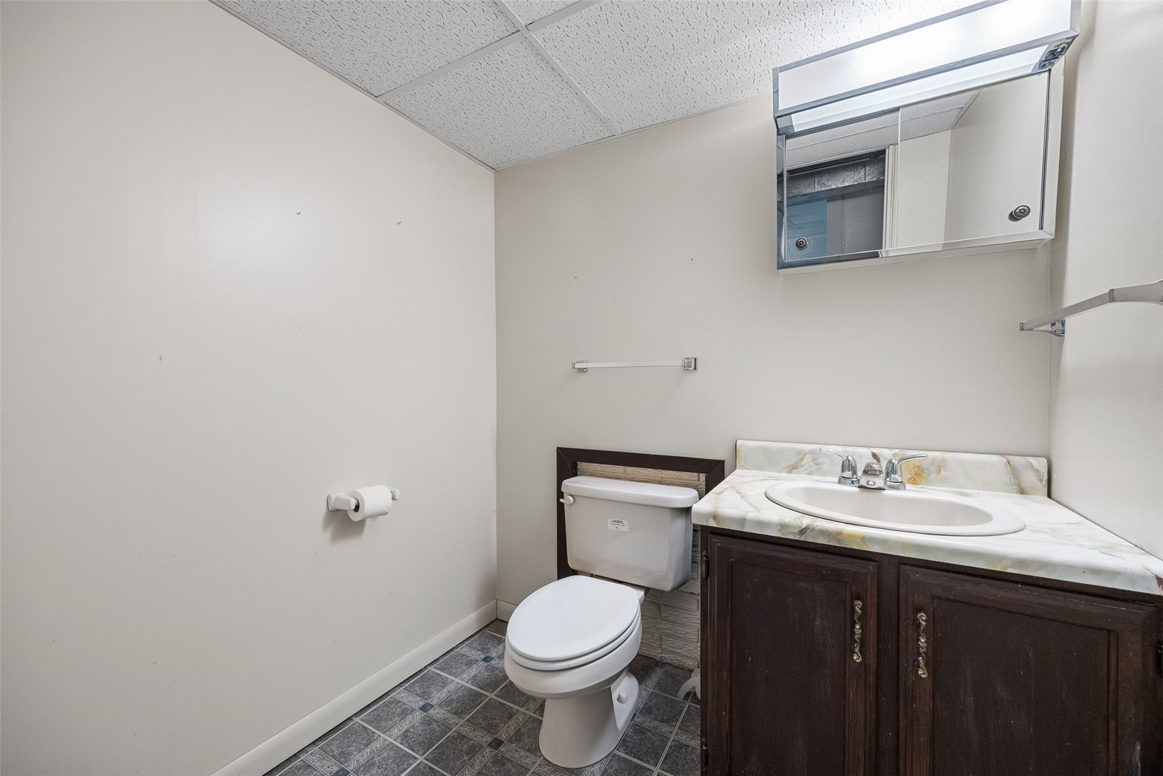 630 Concord Lane NW Cedar Rapids IA 52405