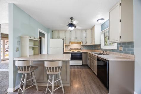 630 Concord Lane NW Cedar Rapids IA 52405