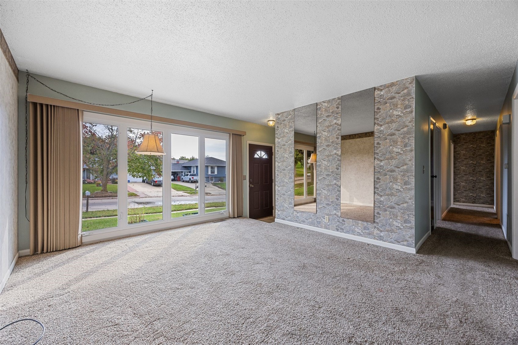 630 Concord Lane NW Cedar Rapids IA 52405
