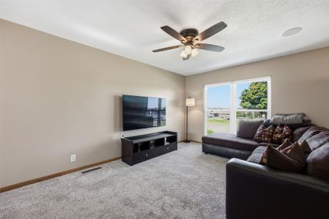 3211 29th Avenue SW Cedar Rapids IA 52404