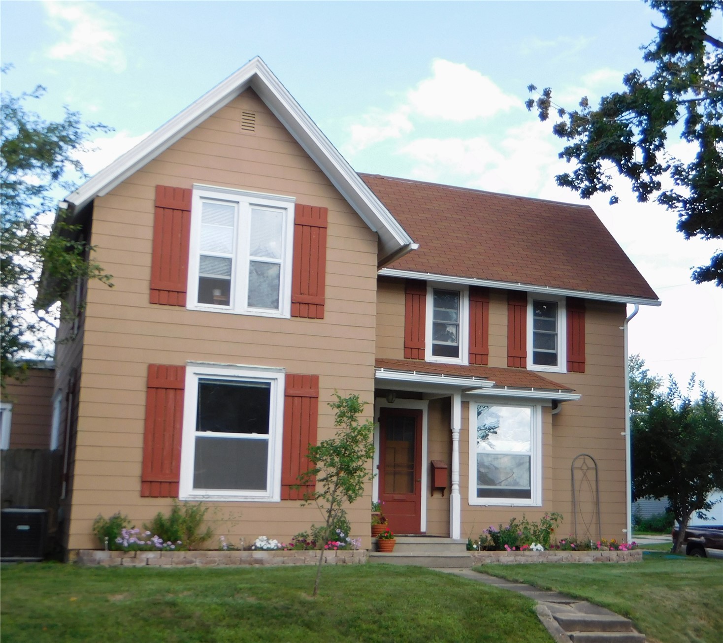 1201 14th Street Marion IA 52302