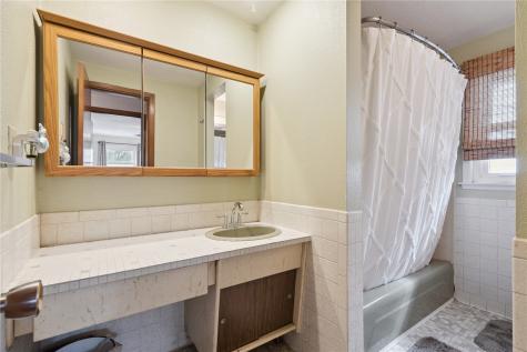 517 Oak Street Rowley IA 52329