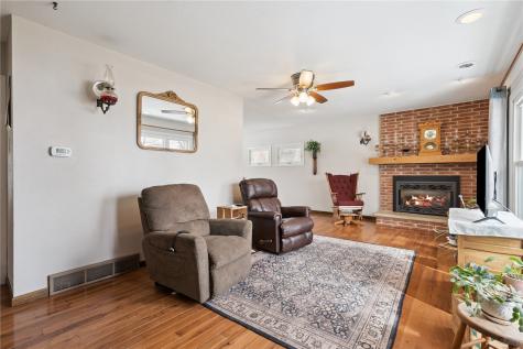 517 Oak Street Rowley IA 52329