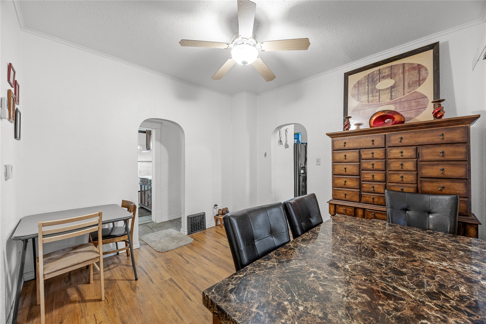 808 Oakland NE Cedar Rapids IA 52402
