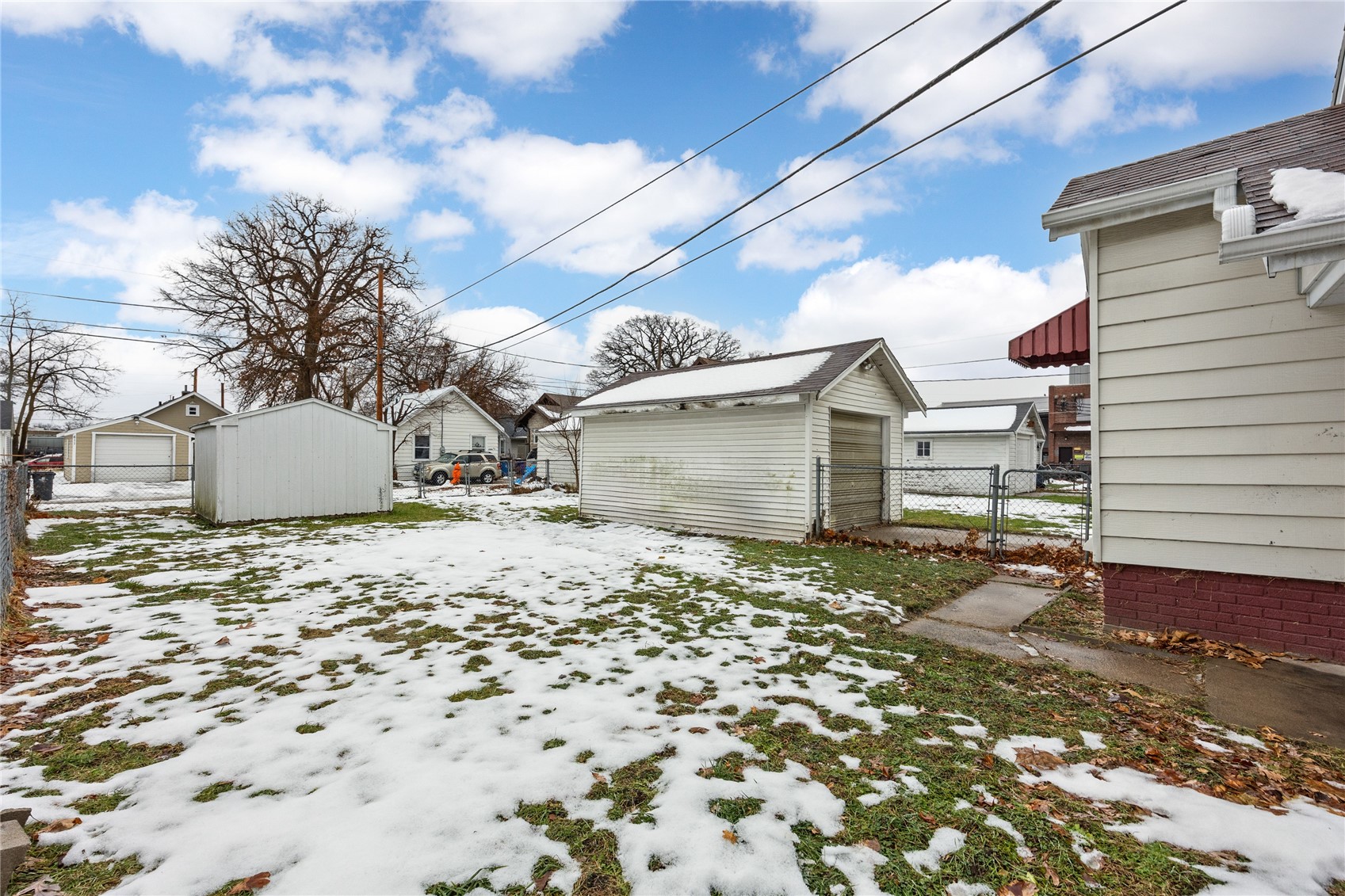 808 Oakland NE Cedar Rapids IA 52402
