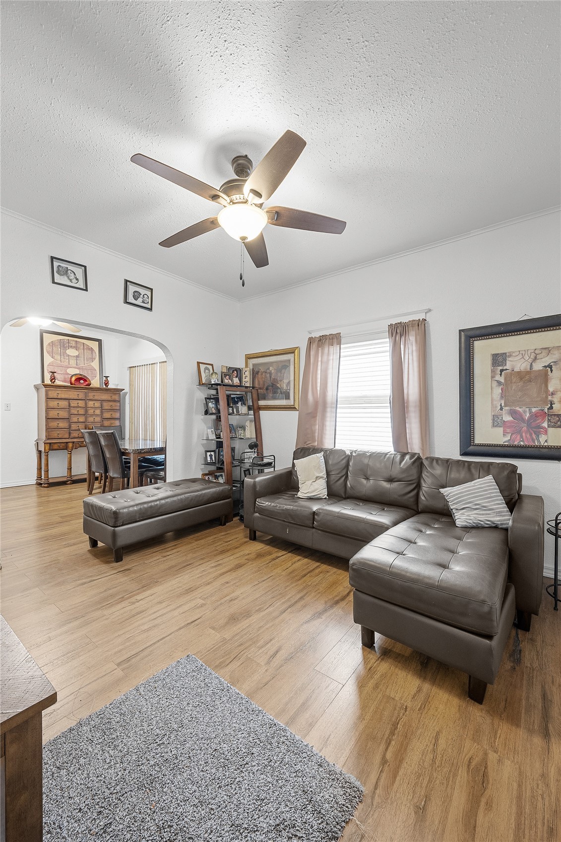 808 Oakland NE Cedar Rapids IA 52402