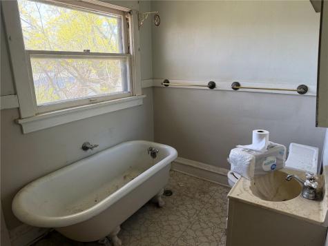 1529 6th Avenue SE Cedar Rapids IA 52403