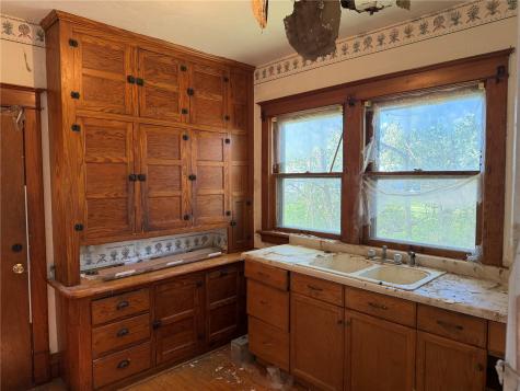 1529 6th Avenue SE Cedar Rapids IA 52403