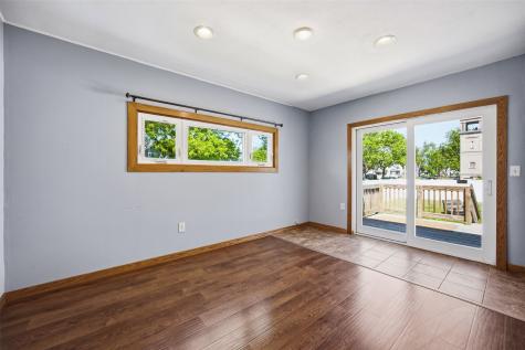 216 17th Street NE Cedar Rapids IA 52402
