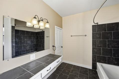 216 17th Street NE Cedar Rapids IA 52402