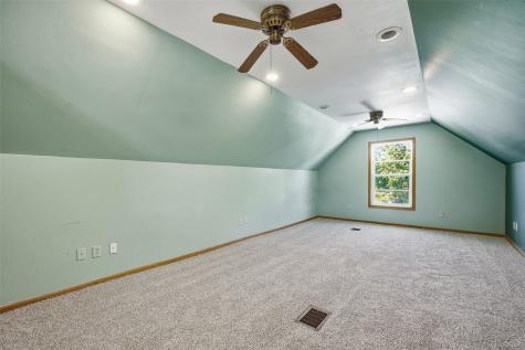 216 17th Street NE Cedar Rapids IA 52402