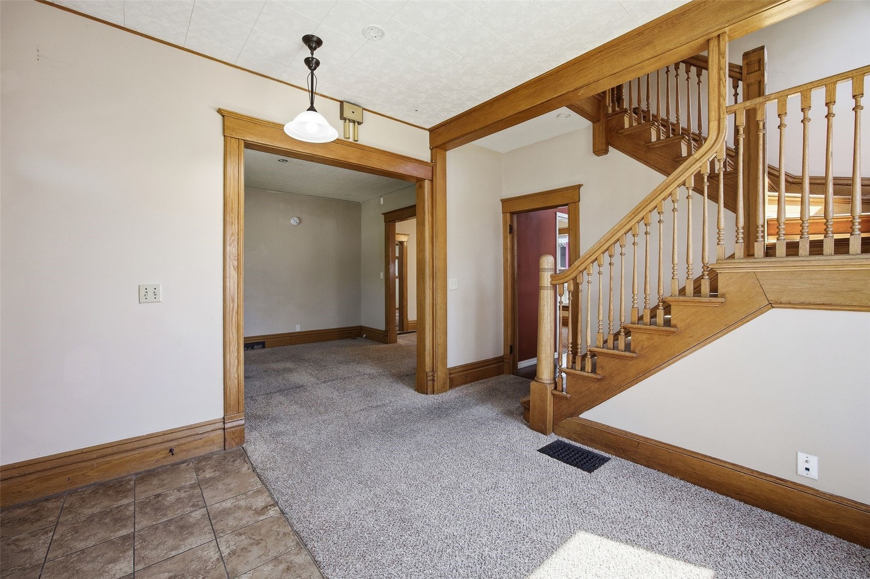 216 17th Street NE Cedar Rapids IA 52402