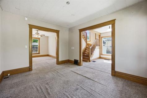 216 17th Street NE Cedar Rapids IA 52402