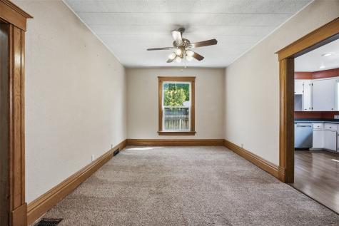 216 17th Street NE Cedar Rapids IA 52402