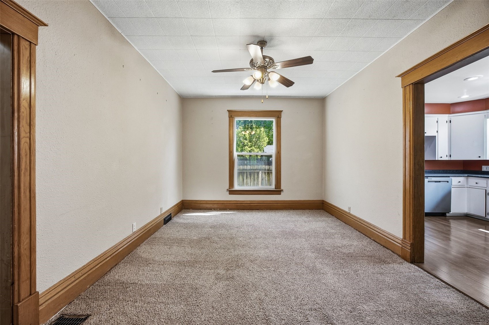216 17th Street NE Cedar Rapids IA 52402