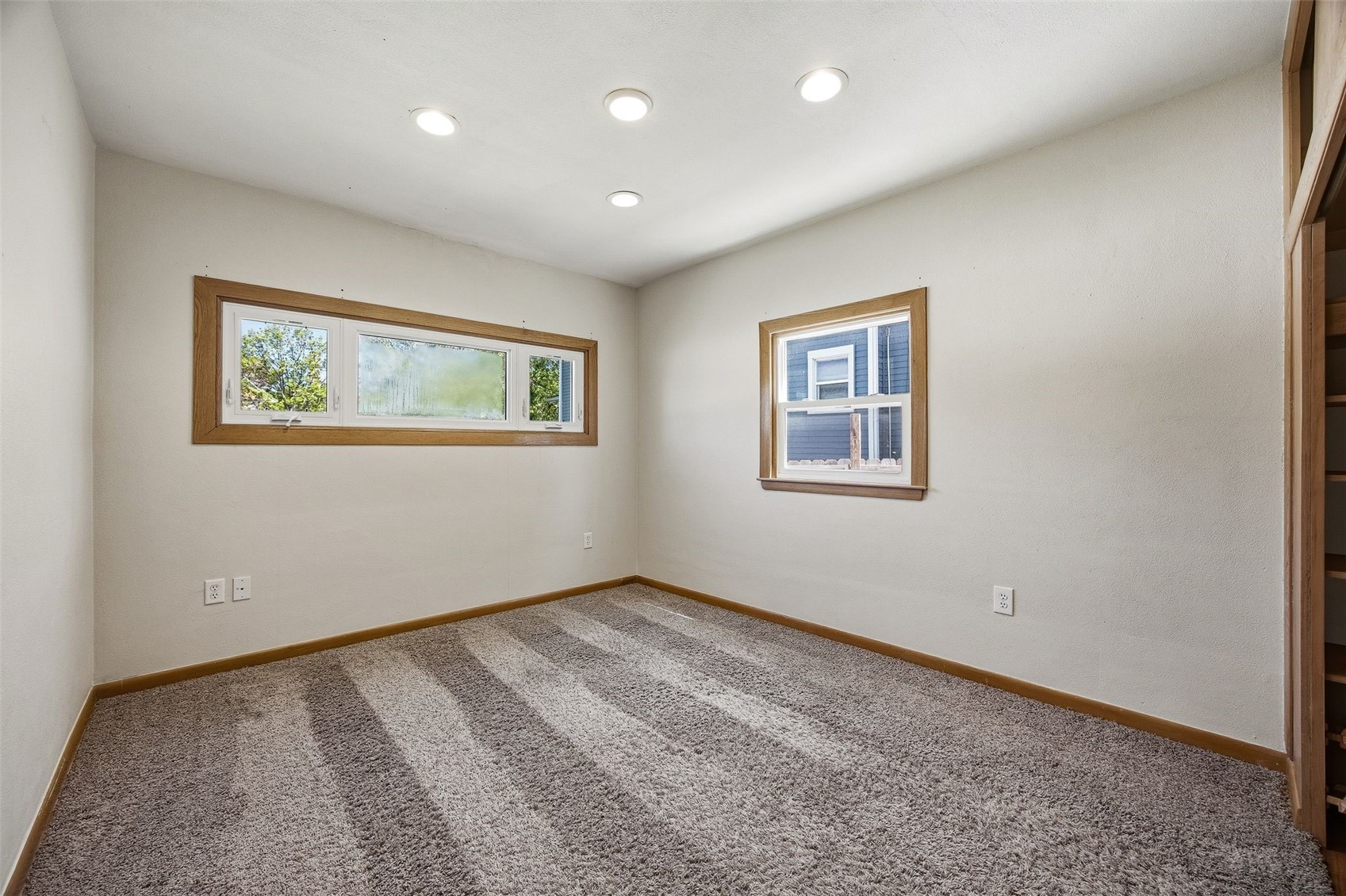 216 17th Street NE Cedar Rapids IA 52402