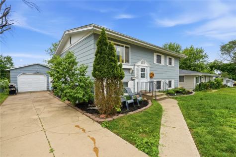 945 Westview Drive Marion IA 52302