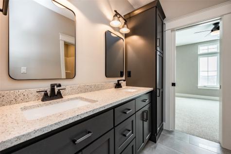 3014 Forest Ridge Drive NE Swisher IA 52338
