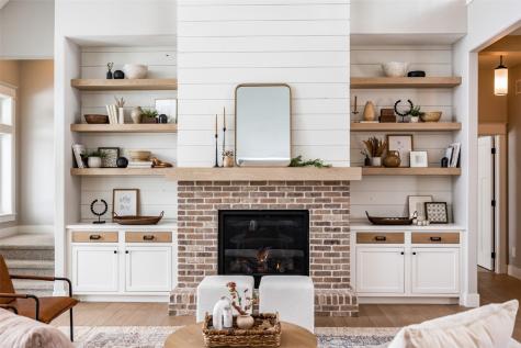 3014 Forest Ridge Drive NE Swisher IA 52338