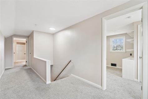 102 Patricia Lane NW Cedar Rapids IA 52405