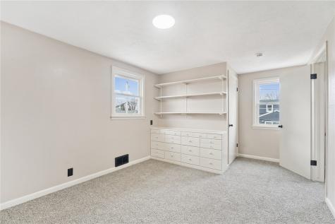 102 Patricia Lane NW Cedar Rapids IA 52405