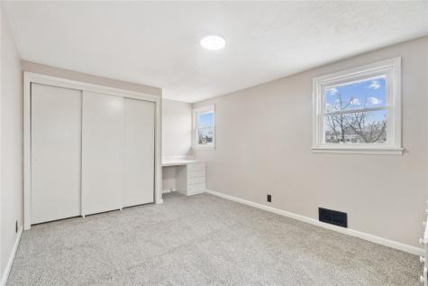 102 Patricia Lane NW Cedar Rapids IA 52405