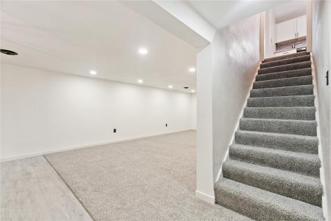 102 Patricia Lane NW Cedar Rapids IA 52405
