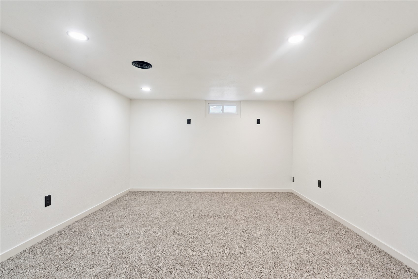 102 Patricia Lane NW Cedar Rapids IA 52405