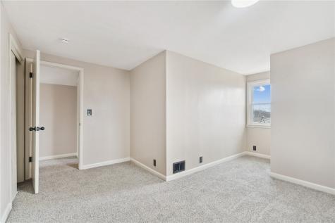 102 Patricia Lane NW Cedar Rapids IA 52405