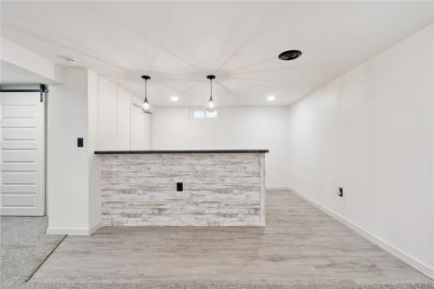 102 Patricia Lane NW Cedar Rapids IA 52405