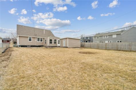 102 Patricia Lane NW Cedar Rapids IA 52405