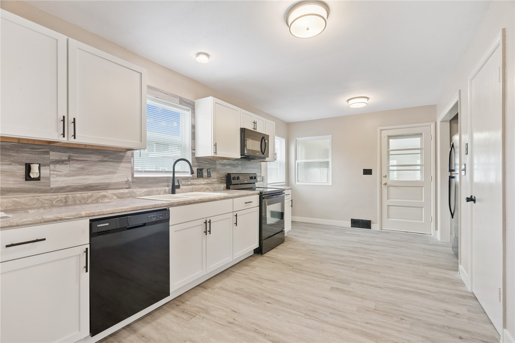 102 Patricia Lane NW Cedar Rapids IA 52405