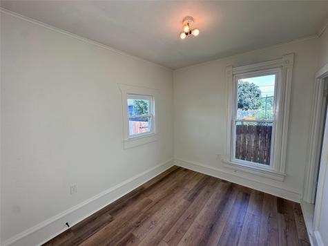 1922 9th SW Cedar Rapids IA 52404