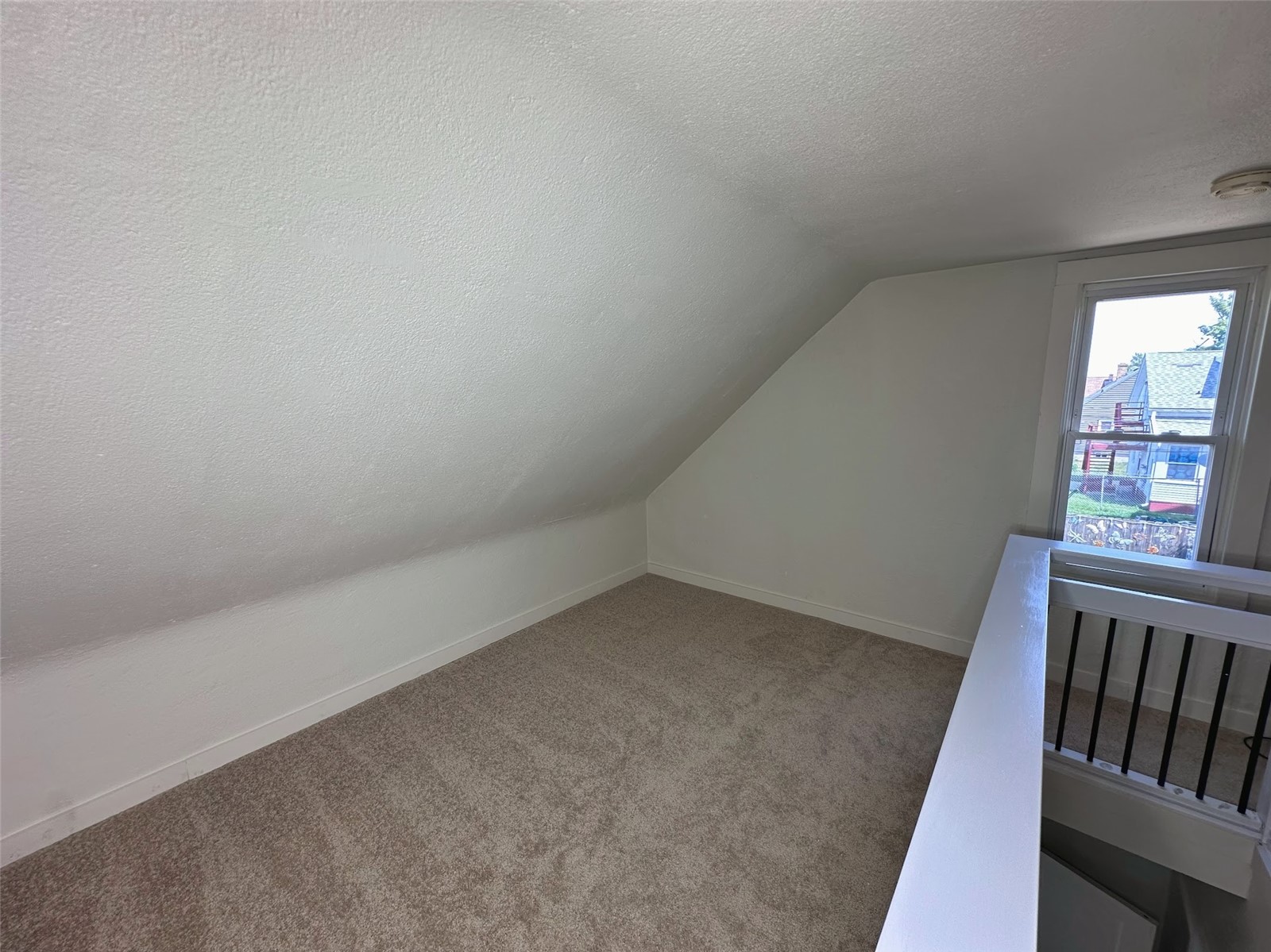 1922 9th SW Cedar Rapids IA 52404